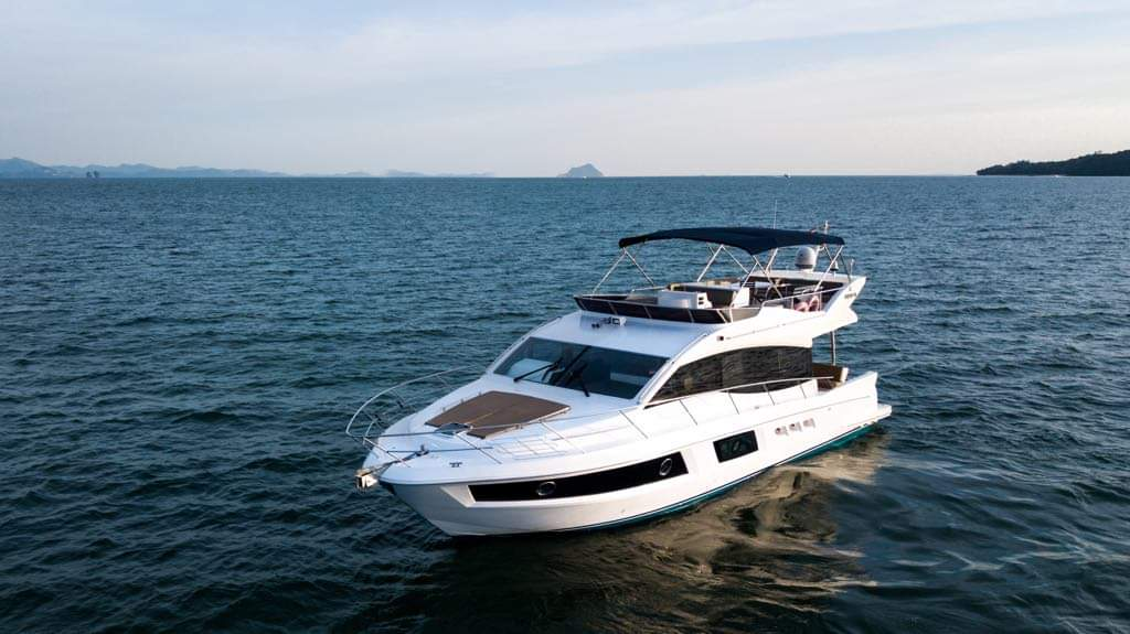 YACHT - MAJESTY 48 - Half Day (Phuket)YACHT - MAJESTY 48 - Half Day (Phuket)